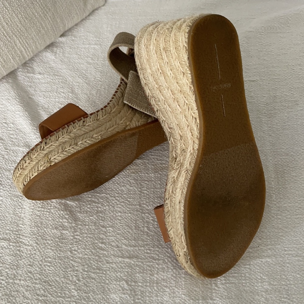 Dolce Vita Leather Platform Sandals - Picture 3 of 5